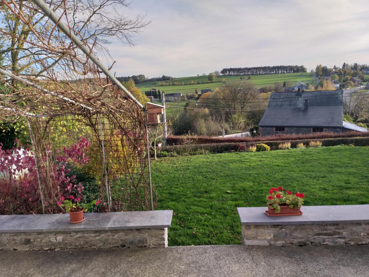 Gite L'Ecole De Ma Mere Villa Bertogne Eksteriør bilde
