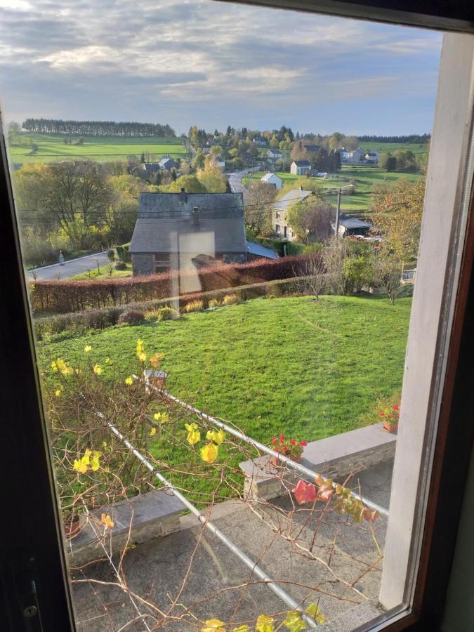 Gite L'Ecole De Ma Mere Villa Bertogne Eksteriør bilde