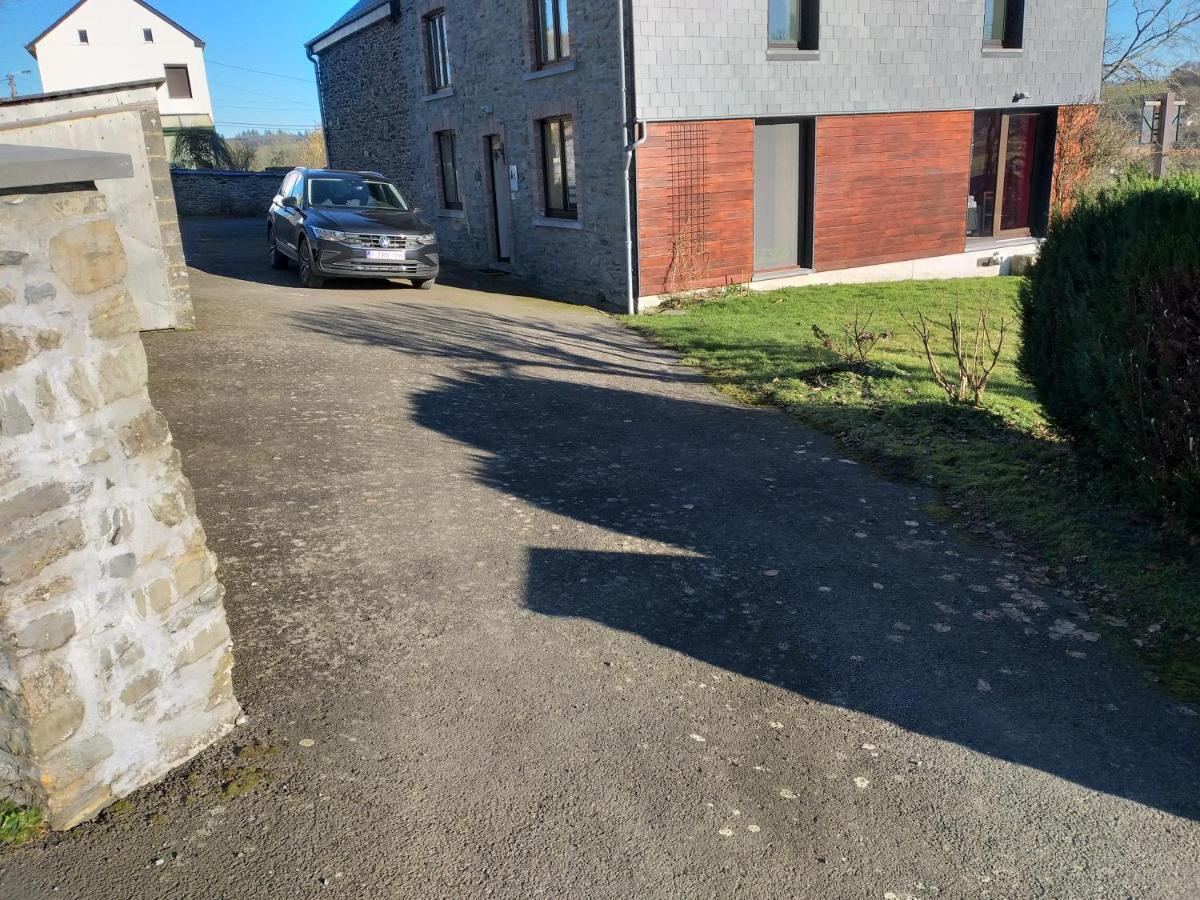 Gite L'Ecole De Ma Mere Villa Bertogne Eksteriør bilde