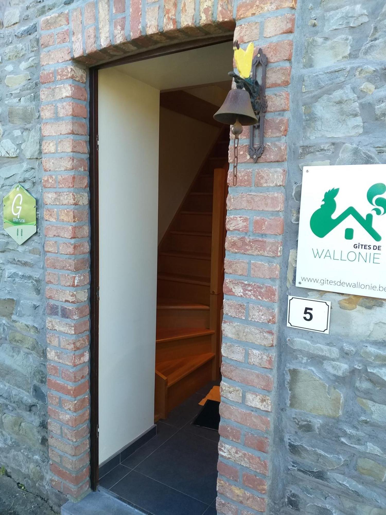 Gite L'Ecole De Ma Mere Villa Bertogne Eksteriør bilde